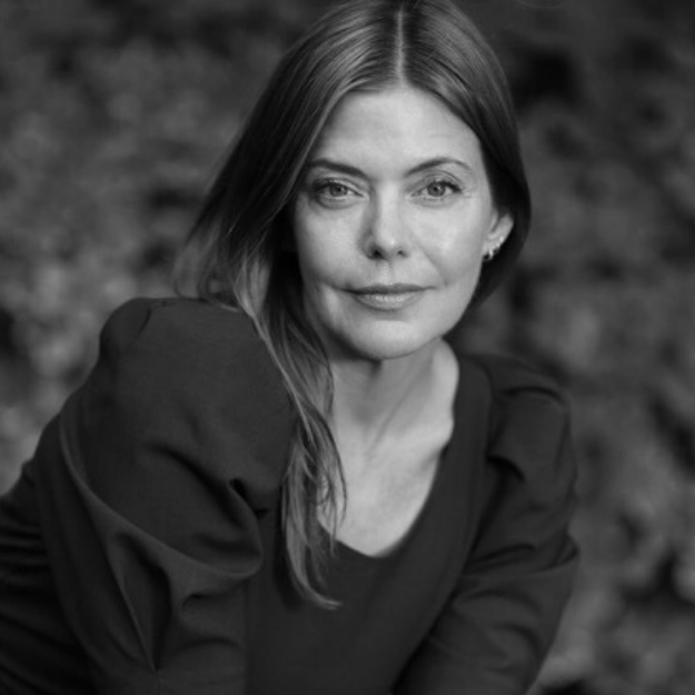 Black and white headshot of Rachel Lincoln Sarnoff